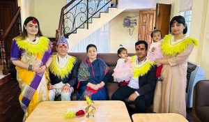 पूर्वराष्ट्रपति भण्डारीद्वारा छोरी-ज्वाइँ र सर्वसाधारणलाई टीका
